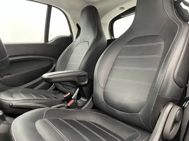Smart Fortwo coupé 82 ch — photo 15