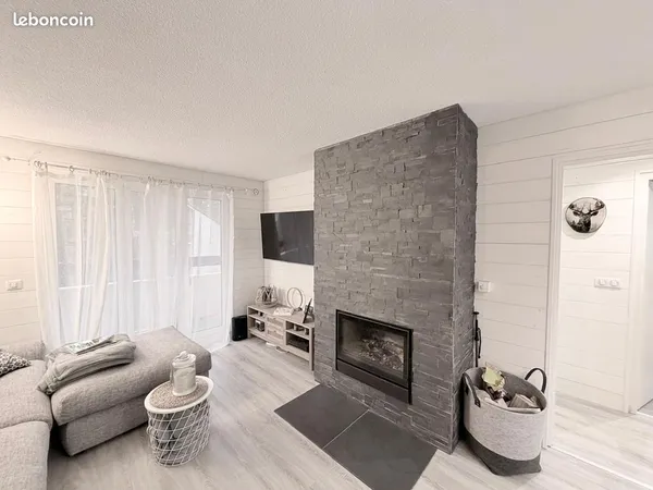 Auron - Rare à la vente : Ensemble immobilier 66 m² (T2 + Studio) & Garage