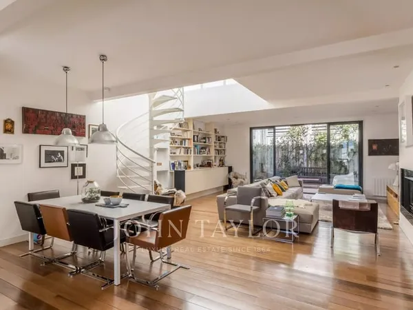 Maison esprit loft avec garage XXL - Quartier Nansouty, Bordeaux