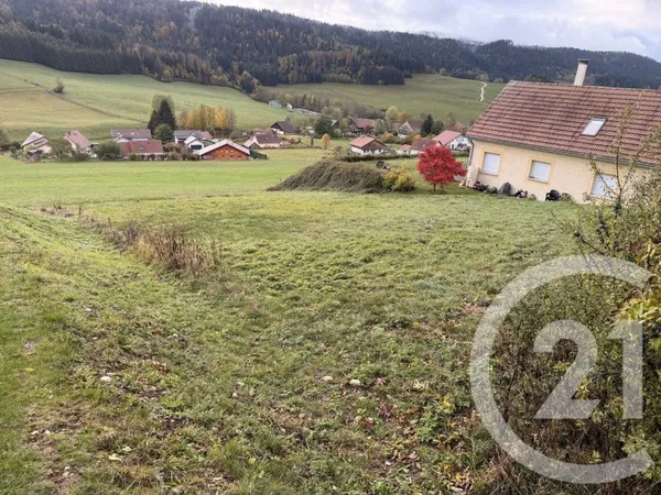 Terrain 733 m²