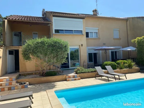 Rez de jardin meublé Nîmes Ouest