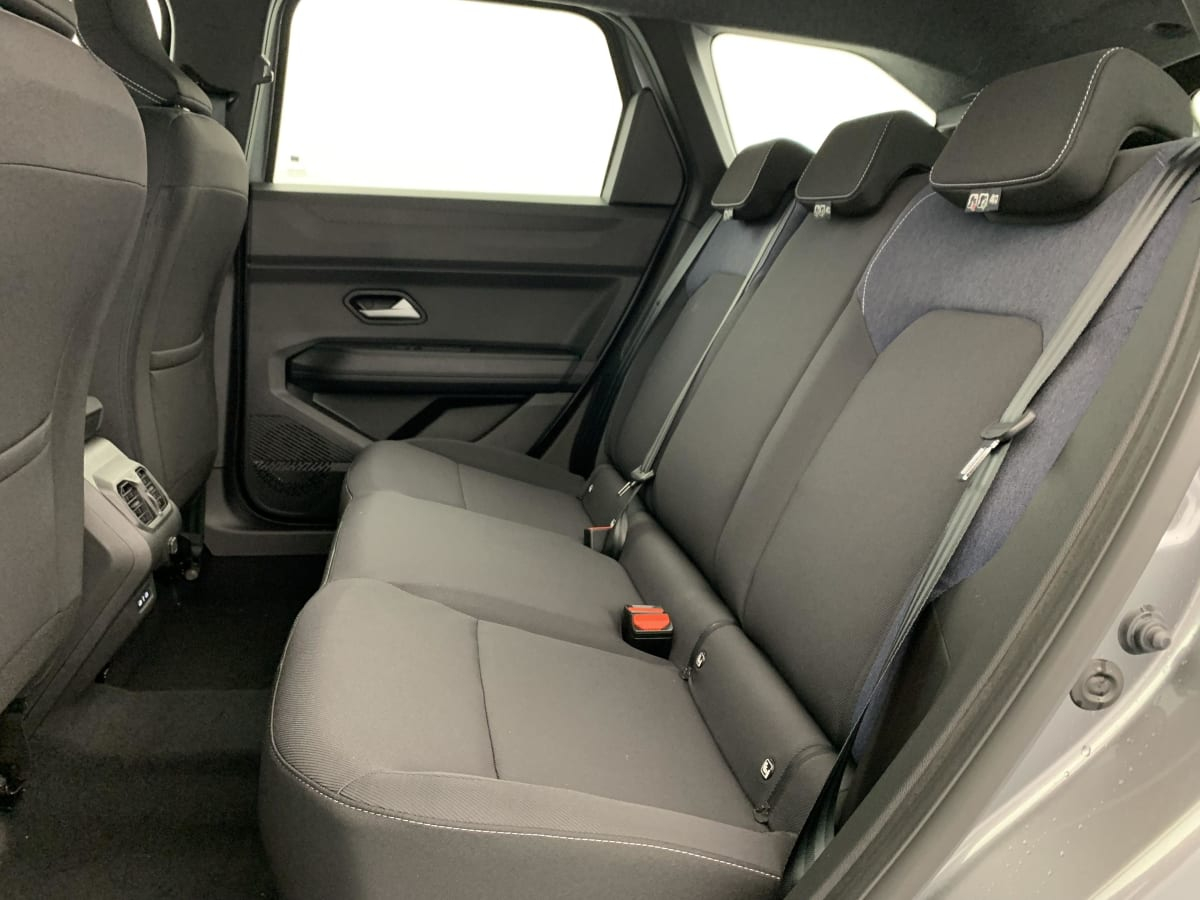 Dacia Bigster — photo 21
