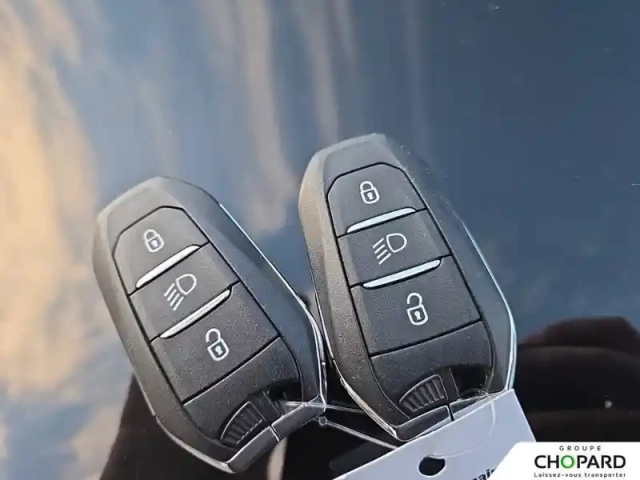 Peugeot 208 electrique 50 kwh 136ch — photo 60