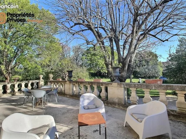 Maison 10 pièces 423 m²