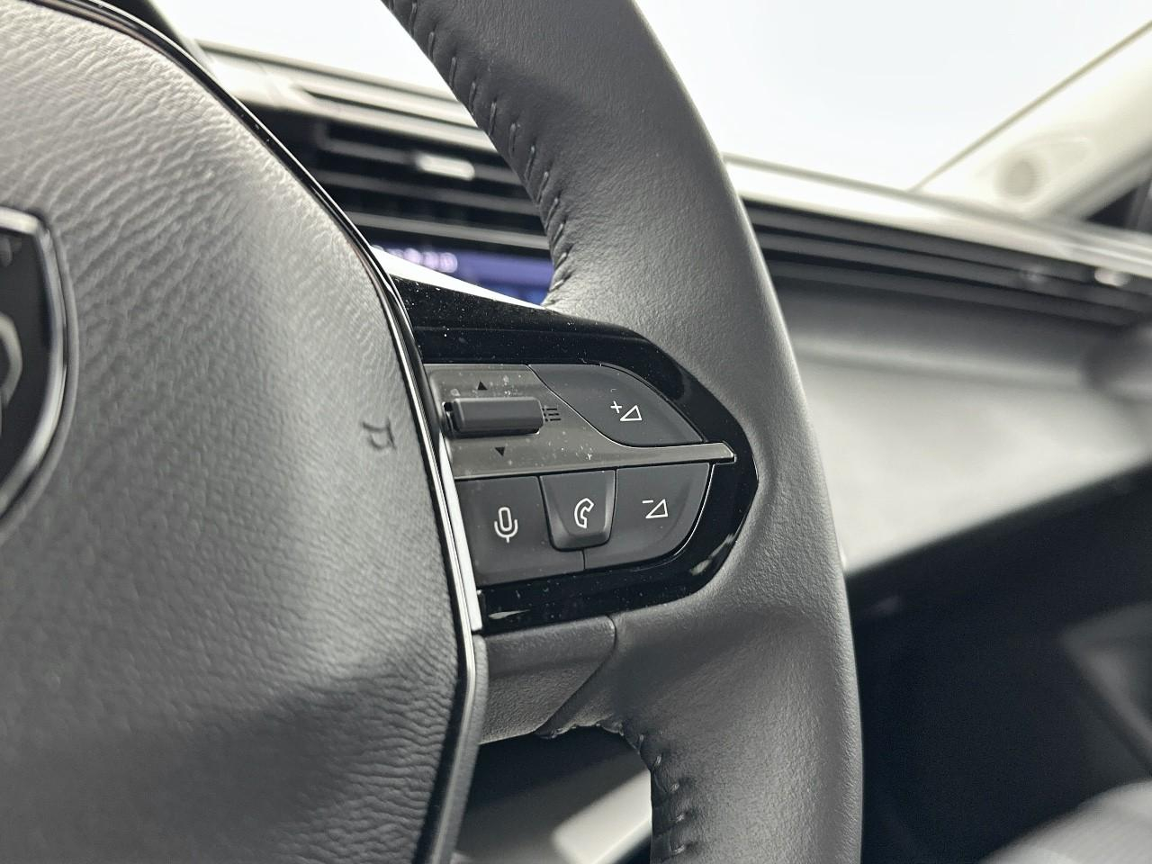 Peugeot 308 bluehdi 130ch s&s eat8 allure — photo 18
