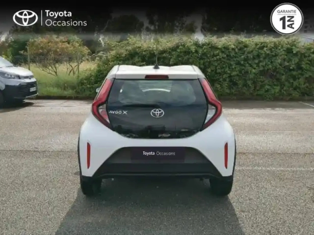 Toyota Aygo x 1.0 vvt-i 72ch dynamic my23 — photo 4