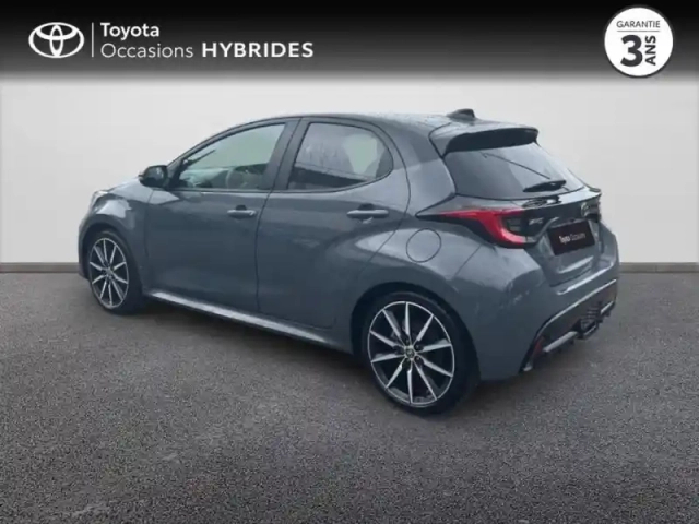 Toyota Yaris 130h gr sport 5p my25 — photo 2