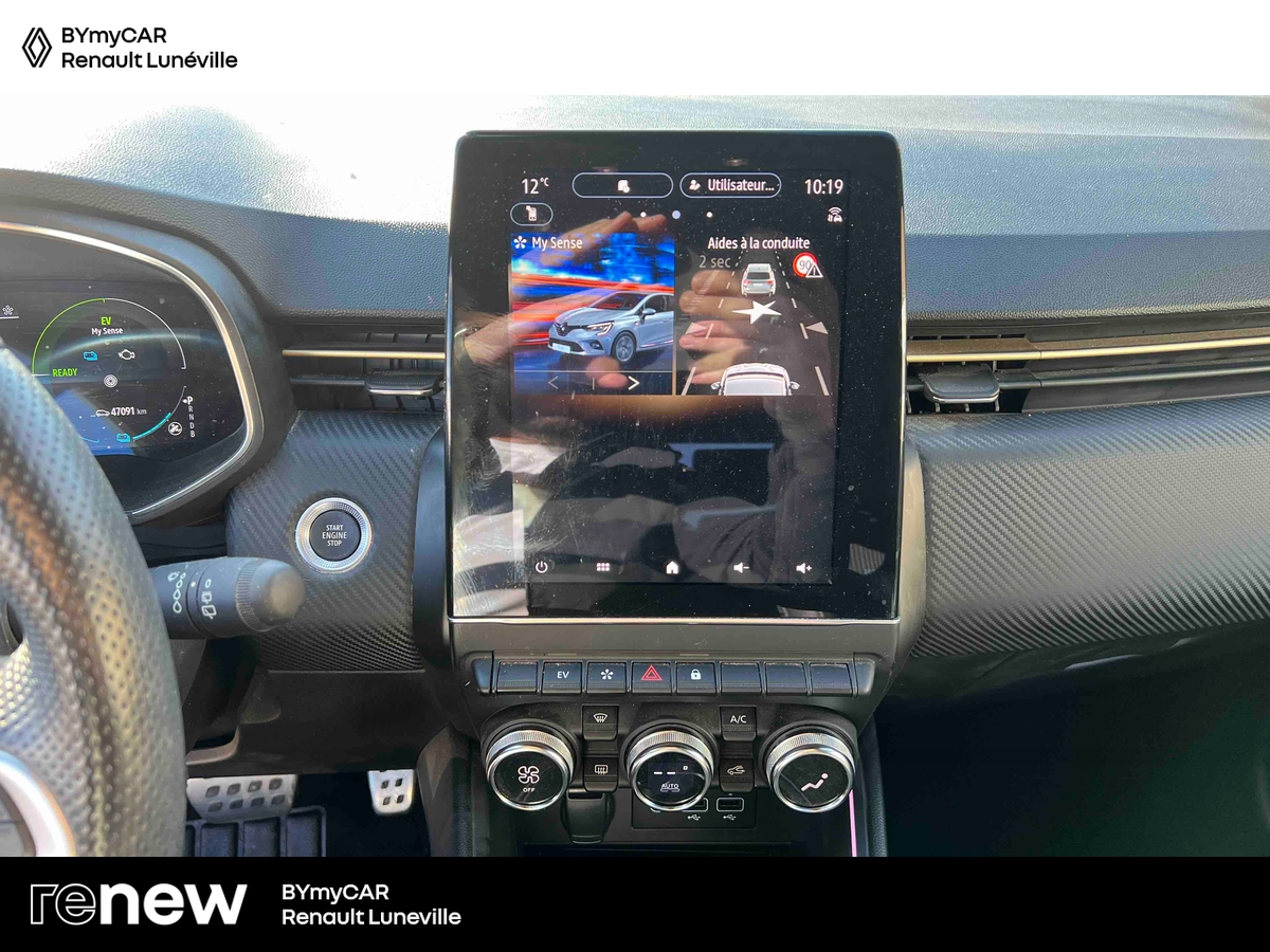 Renault Clio E-Tech full hybrid 145 — photo 19