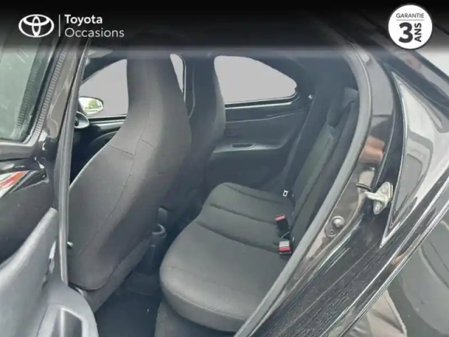 Toyota Aygo x 1.0 vvt-i 72ch dynamic s-cvt my23 — photo 12