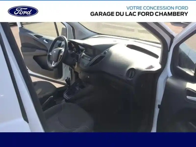 Ford Transit Courier 1.0 ecoboost 100ch trend — photo 15