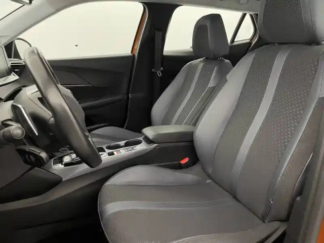 Peugeot 2008 puretech 130 s&amp;s eat8 — photo 78
