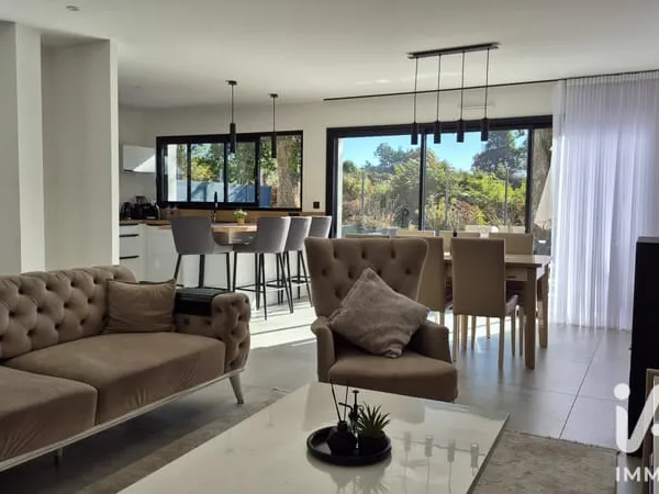 Maison 5 pièces 137 m²