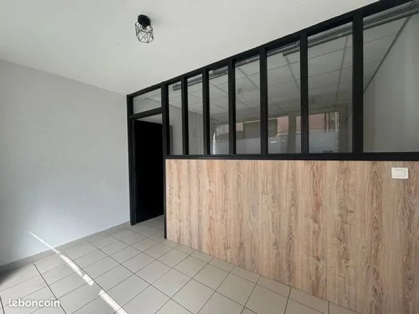 Local commercial 45 m² Saint-Claude