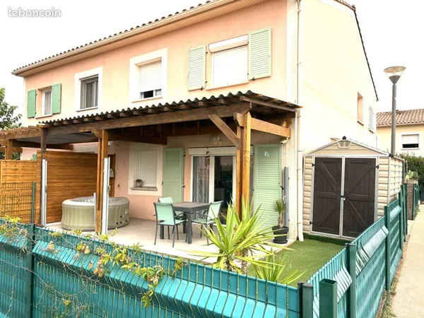 Maison 62 m² - Résidence fermée - Plein Sud - Jardin 46 m² - Pergola - 2 parkings