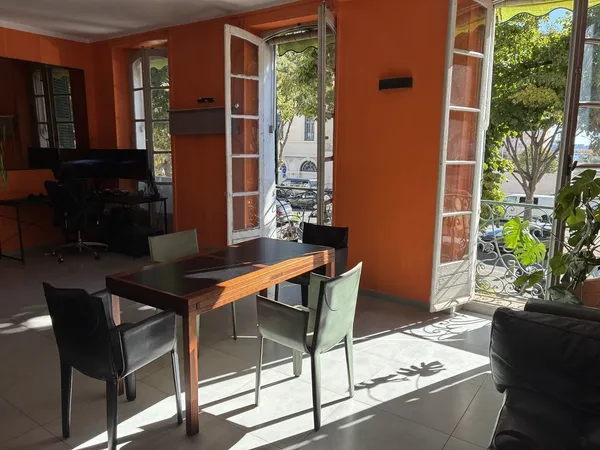 Grand 2 pièces de 70 m² ? sans vis-à-vis ? aperçu mer