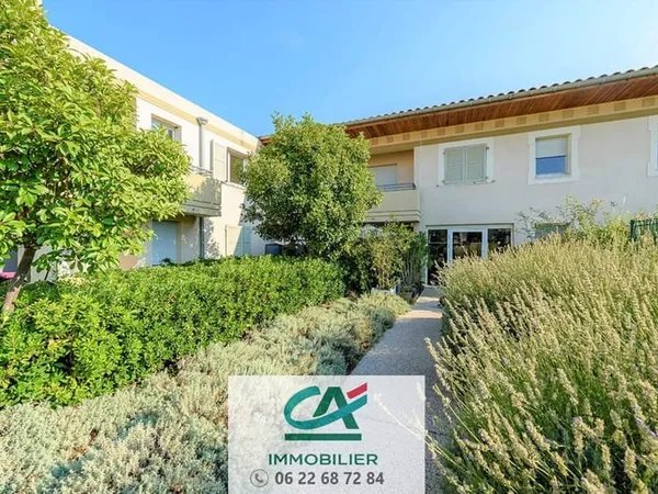 Appartement Vinassan 2 pièces en résidence piscine