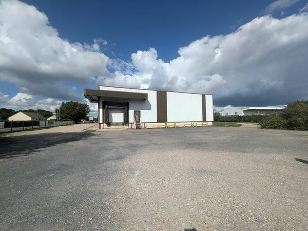 Local d'activité 2160 m²