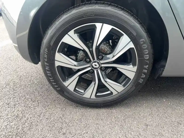 Renault Clio tce 90 — photo 14