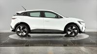 Renault Mégane E-Tech Electric EV40 130ch Equilibre standard charge — photo 4