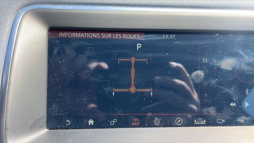 Land Rover Range Rover Evoque 2.0 TD4  180 AWD BVA9 - S – 2019 – 153914 km – Hybride diesel – Boîte Automatique — photo 8