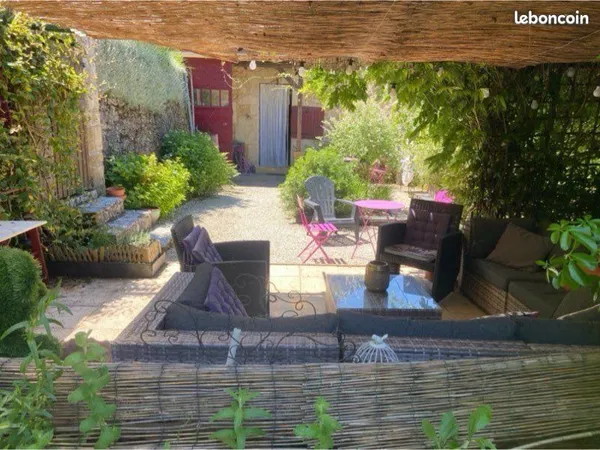 Maison en pierre avec studio