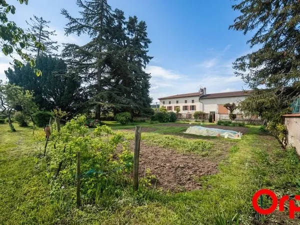 Maison 7 pièces 225 m²