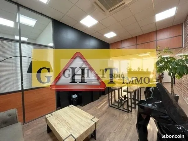 Local bureaux 545 m²