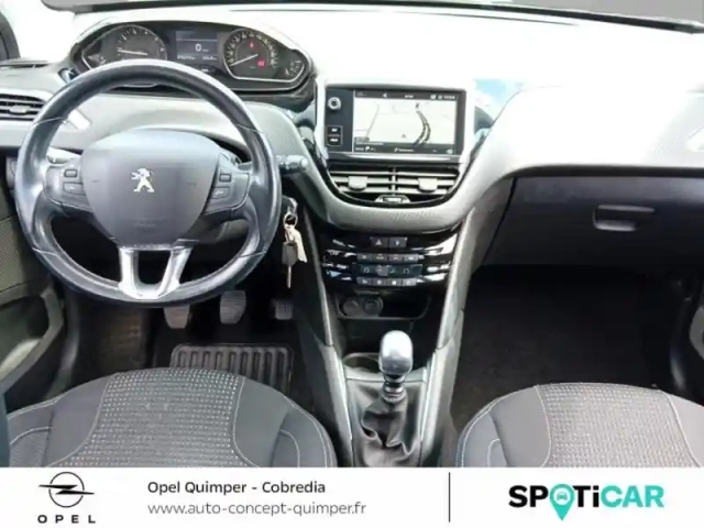 Peugeot 208 1.2 puretech 110ch e6.c allure s&amp;s — photo 7