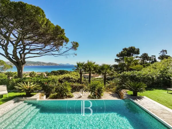 SAINTE MAXIME - LA NARTELLE - VILLA VUE MER