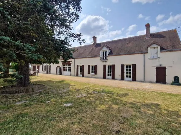 Maison 5 pièces 242 m²