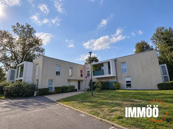 Appartement T2 en rez de jardin / Lycée REY