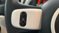 Renault Twingo 1.0 SCe 75ch Zen - 20 — photo 25