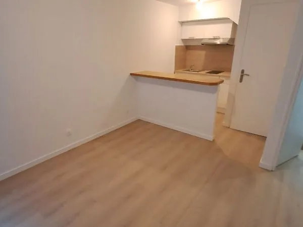 Studio 1 pièce 19 m²