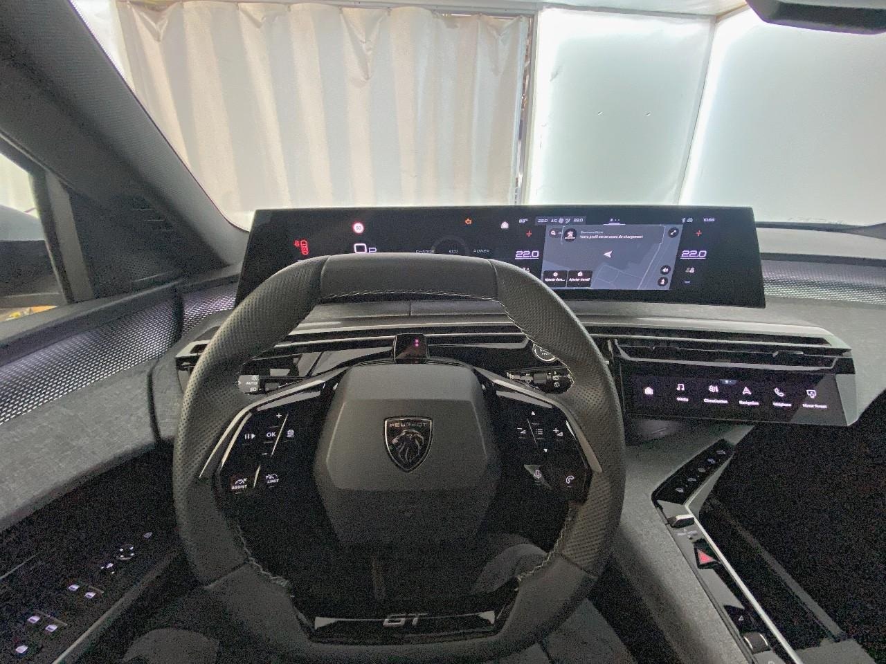 Peugeot 5008 hybrid 145 ch e-dcs6 gt — photo 12