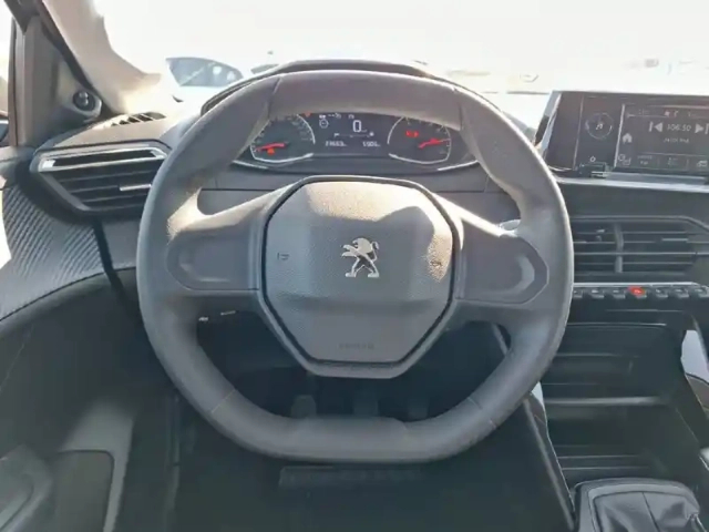 Peugeot 208 puretech 75 s&amp;s bvm5 — photo 57