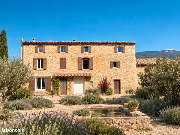 Mas 13 pièces 158 m²