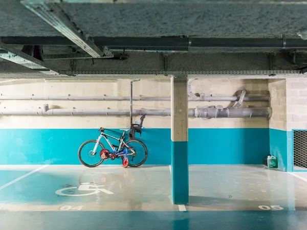 Garage et parking Vente Palaiseau 11000€