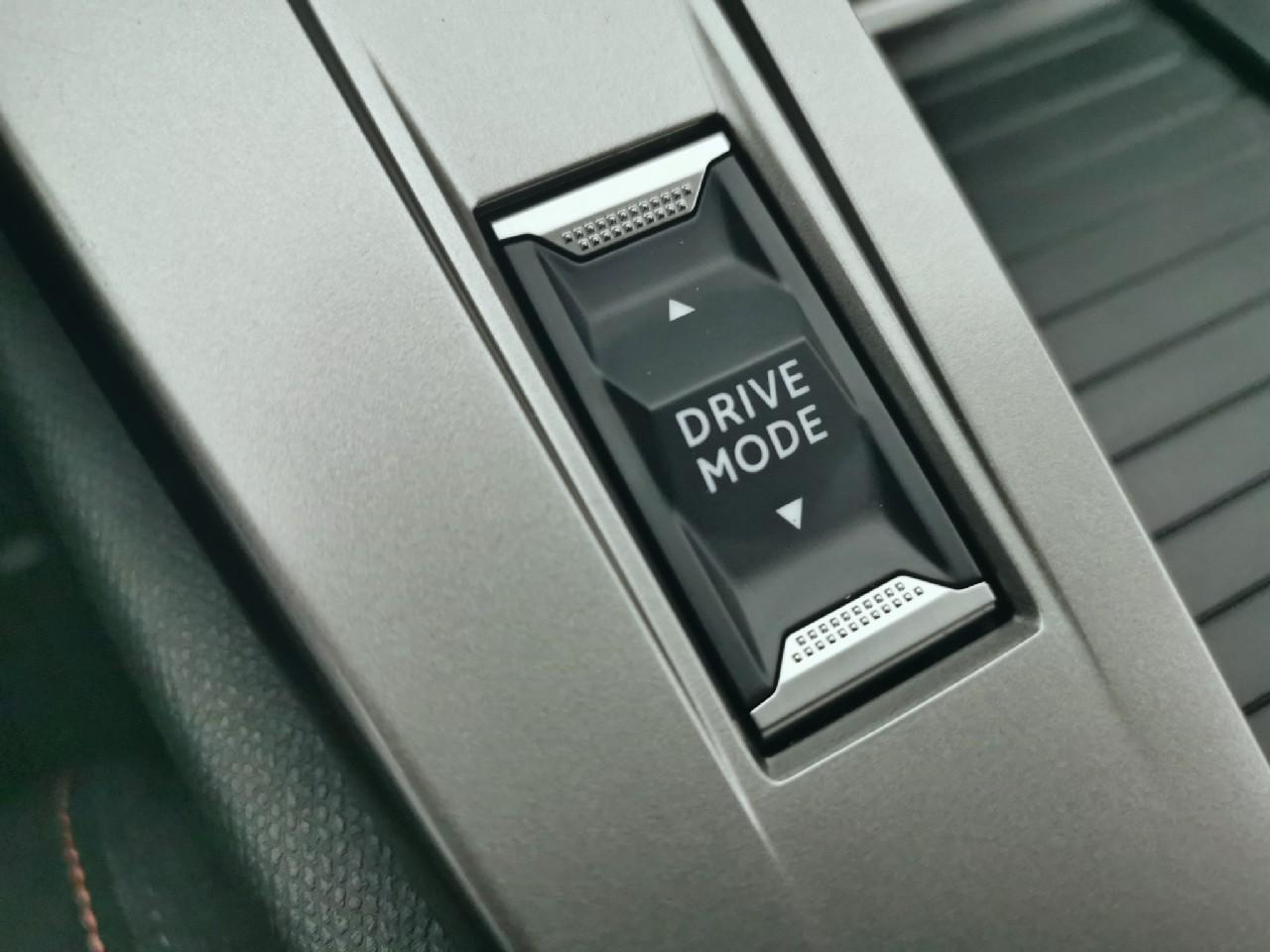 Peugeot 308 sw hybrid 145 e-dcs6 style — photo 30