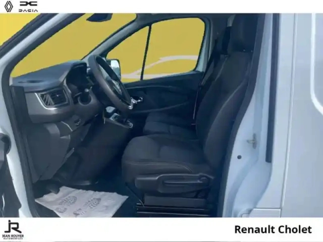 Renault Trafic fg l1h1 2t8 2.0 blue dci 130ch grand confort (soit 19100? ht) — photo 5