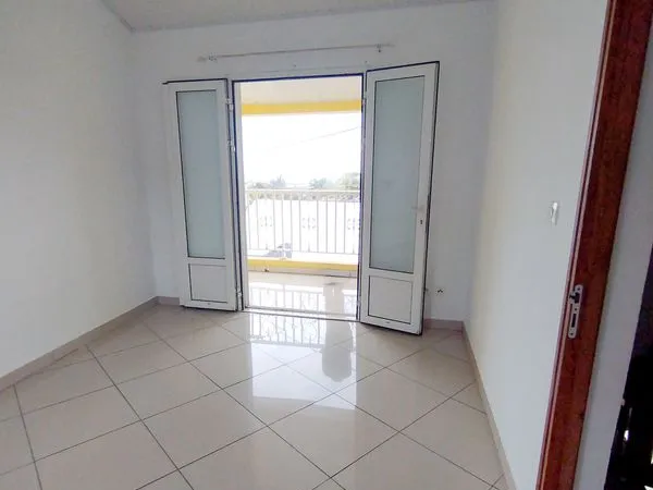 Maison F5 - 91 m² - Saint-Pierre - Ligne Paradis