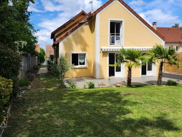 Maison individuelle de 168m² sur 622 m² de terrain