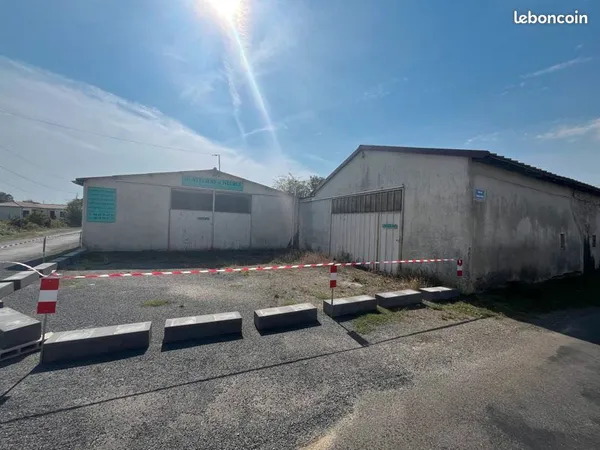 Maison 1 pièce 310 m²