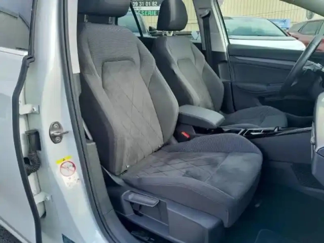 Volkswagen Golf 1.4 ehybrid opf 204ch style dsg6 — photo 11