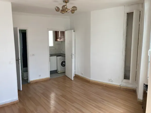Studio 1 pièce 20 m²