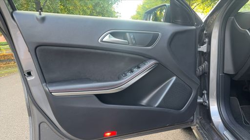Mercedes Classe A 1.5 160 90 - Fascination – 2016 – 137279 km – Diesel – Boîte Manuelle — photo 20