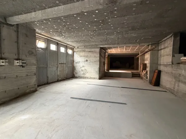 Parking/Garage 213 m²