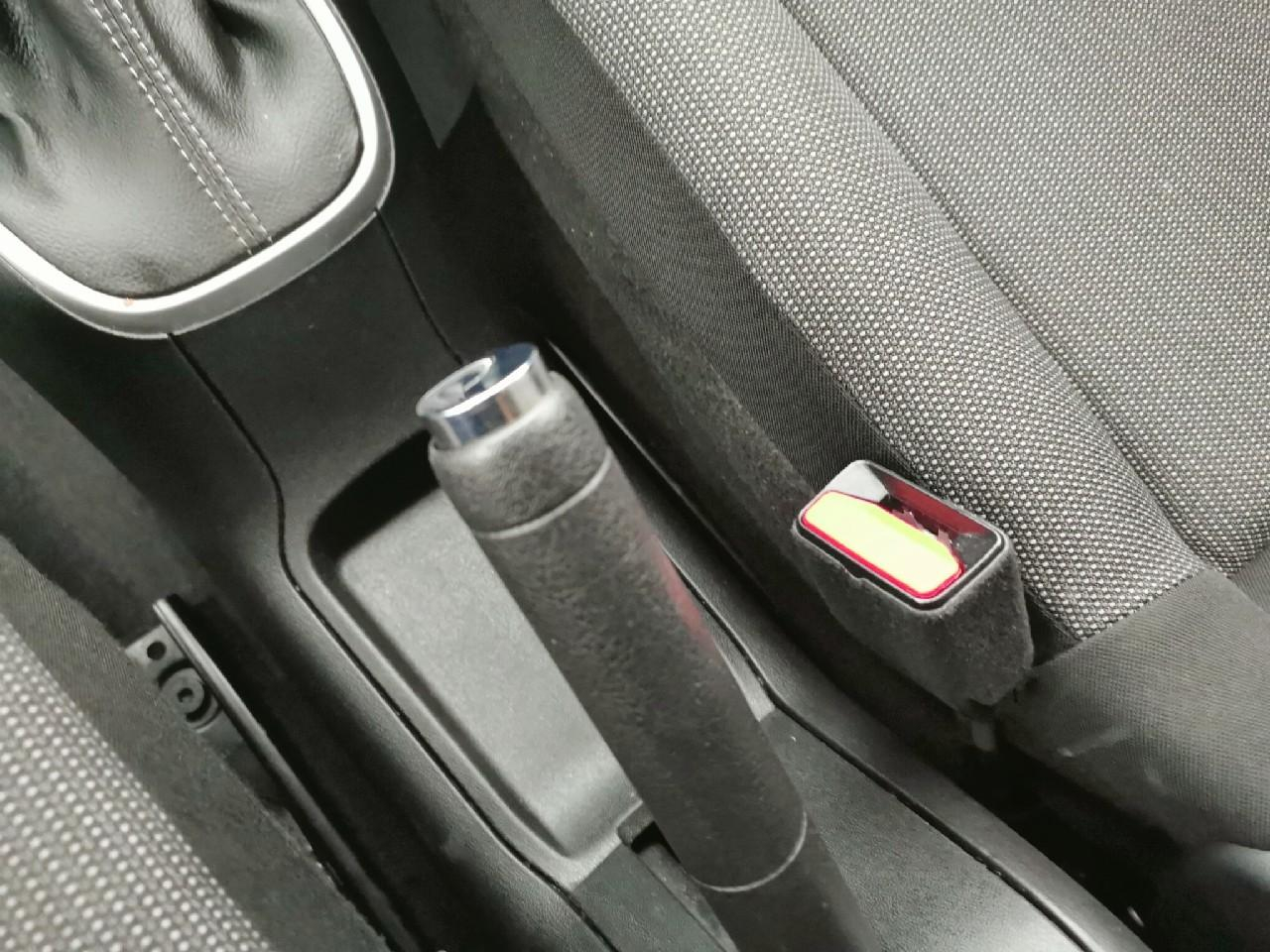 Citroën C3 puretech 110 s&s eat6 shine — photo 30