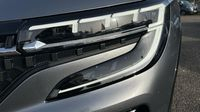 Renault Austral 1.2 E-Tech full hybrid 200ch Iconic- 24 — photo 17