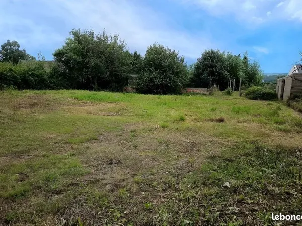 Terrain 897 m² Pouillé-les-Côteaux