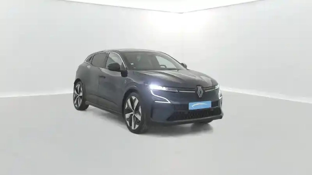 Renault Megane e-tech ev40 130ch standard charge — photo 70